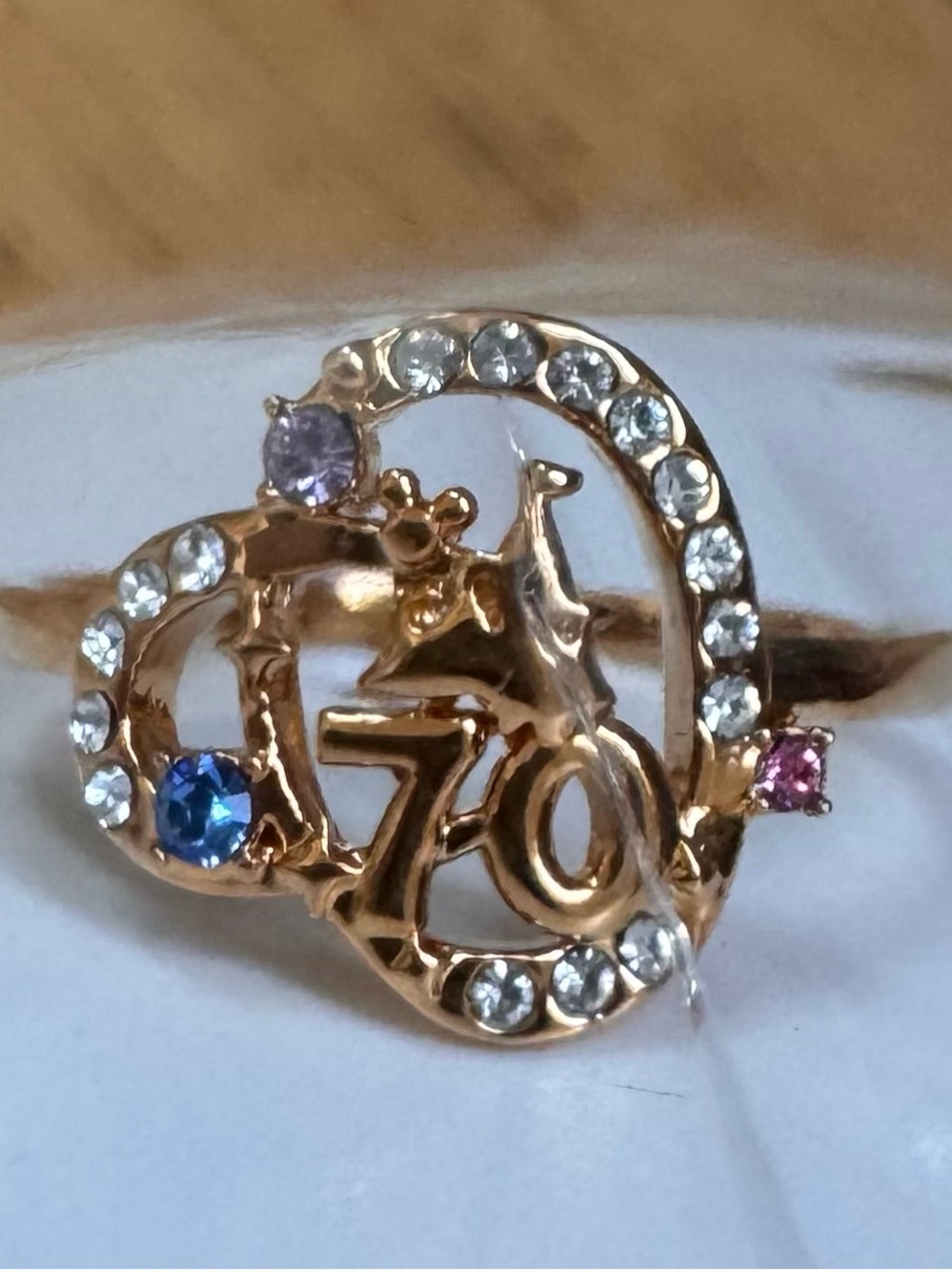 ARRIBAS BROTHERS DISNEY DISNEYLAND 70TH ANNIVERSARY GOLD TONE RING SIZE 6